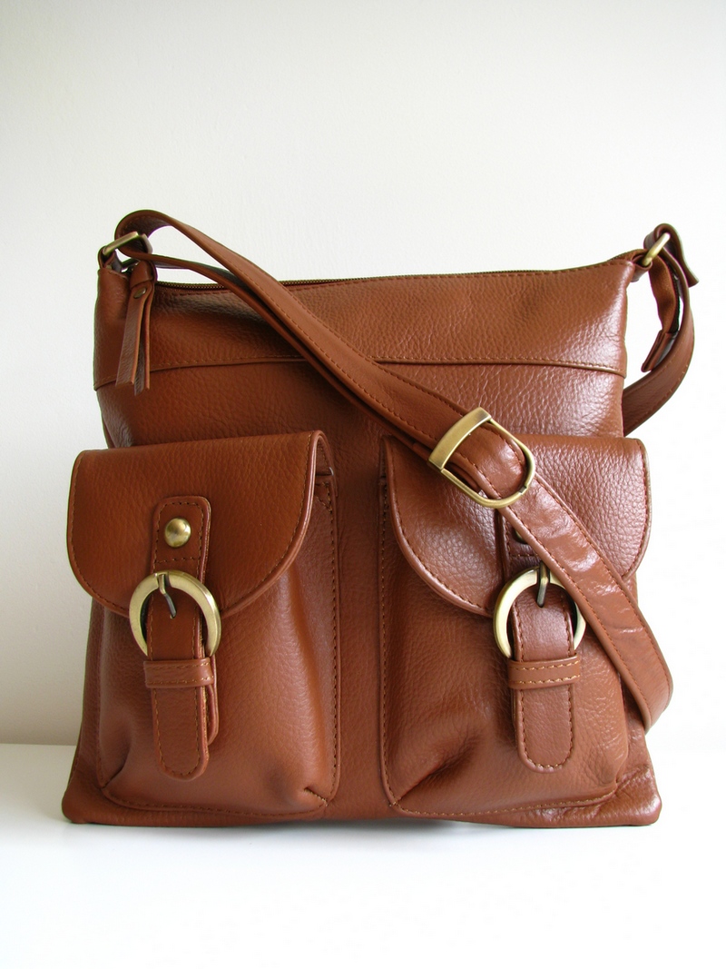 Brown Leather Pocket Messenger Bag on Luulla